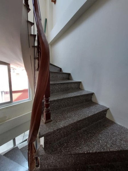#BÁN NHÀ#NGÕ MAI DỊCH,CẦU GIẤY, 35M, 6T, MT6M, 4.2 TỶ: 0975513371.