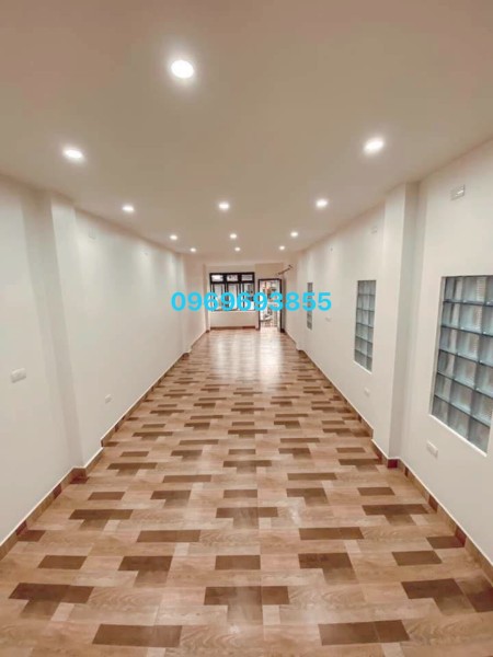 Nhà mặt phố Khương Trung kinh doanh thang máy lô góc 3 mặt thoáng, dt 92m2 7 tầng, lh 0969693855