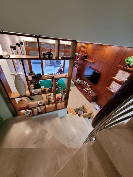 Siêu phẩm nhà Thạch Bàn diện tích 43.2m2, 5 tầng mt 4.1m, tặng nội thất xịn giá nhỉnh 3 tỷ