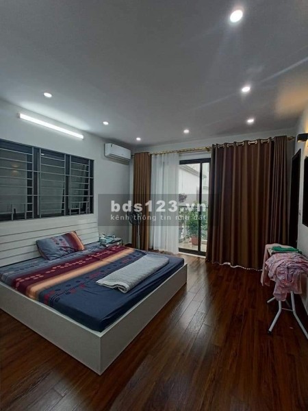 Chính chủ cần bán nhà Lê Trọng Tấn, Thanh Xuân, diện tích sử dụng 88m2, 4 tầng giá 11 tỷ