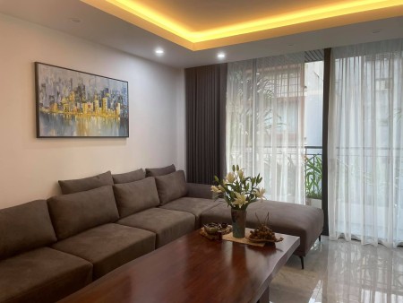 Bán nhà Âu Cơ, Tây Hồ, Nhà rộng thênh thang, 56m2, 4.5 tỷ