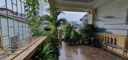 Siêu phẩm Đường Láng, lô góc 3 mặt thoáng, ô tô đỗ gần, kinh doanh