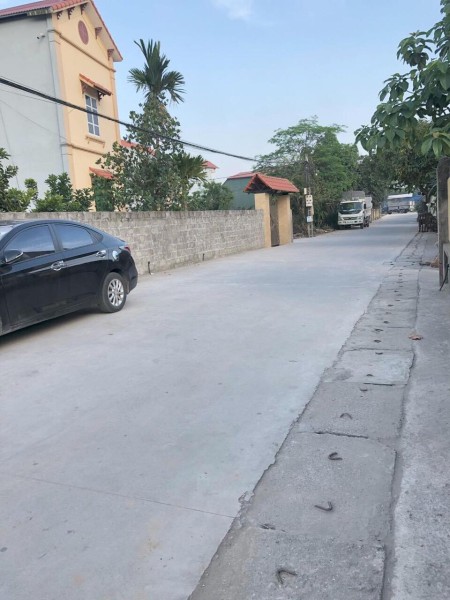  Cần bán Lô Đất 60m2 sau Agribank Nghĩa Lộ, tài chính công nhân, đường thông hè thoáng