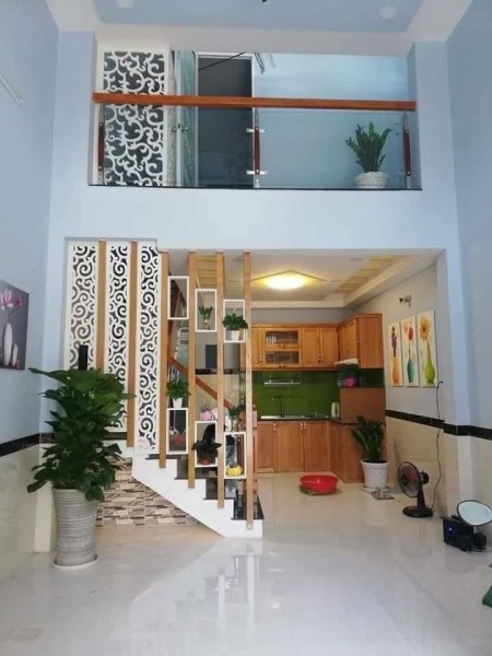 Bán nhà đường Quang Trung, phường 14, diện tích 52m2 giá bán 4.4 tỷ sổ sẵn chính chủ