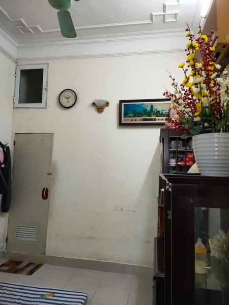 Bán nhỉnh 2 tỷ nhà mặt ngõ phố Vạn Kiếp Quận Hai Bà Trưng dtsd 35m2, 3 tầng, giá 2x tỷ