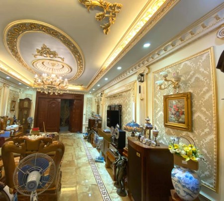 Bán nhà vị trí vàng tặng nội thất vàng Khuất Duy Tiến đúc kiên cố 6 tầng, giá 22 tỷ