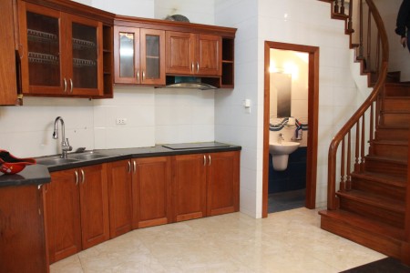 Bán nhà 5 tầng 10m ô tô tránh, nhà đẹp thông thoáng, ở luôn, đường Nguyễn Chí Thanh, Đống Đa