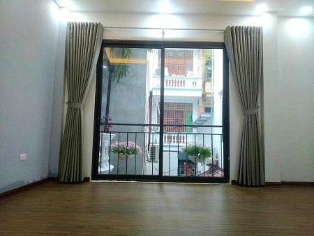 Bán nhà mới Chùa Quỳnh thiết kế đẹp thoáng sáng diện tích 39m2 4 tầng giá bán 3.7 tỉ