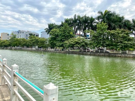 Bán nhà hoa hậu Ngọc Thuỵ, lô góc ô tô đỗ cổng vào nhà, dtsd 40m2, 6 tầng, giá 4.3 tỷ, lhcc