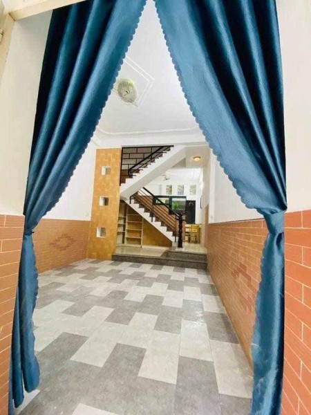 Nhà Bán Lạc Long Quân Tân Bình dtsd 120m2 3 tầng lô góc chỉ 4TY 100 TL Lh 0868388798