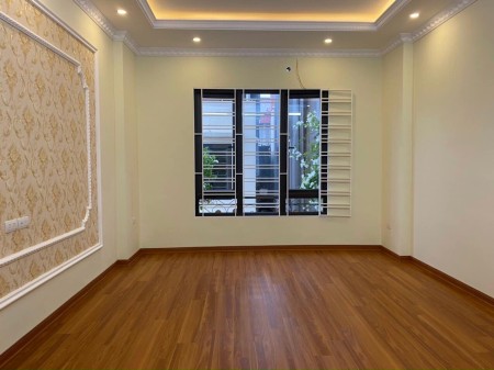 Bán nhà Hoàng Hoa Thám, Thụy Khuê, Ba Đình 40m2 x 5 tầng mới giá 4.65 tỷ