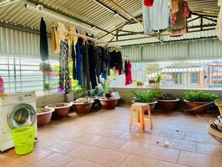 Bán lô góc thang máy nhà mới siêu đẹp, cam kết tin thật ảnh chụp thật, đúc 5 tầng kiên cố