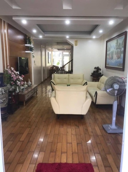 Bán nhà Hoàng Quốc Việt, Cầu Giấy Plô ôtô KD ở ngay 90Mx4T 12.5 tỷ 0902224679
