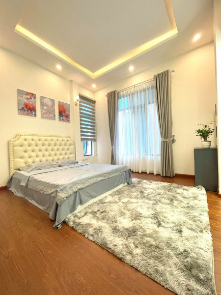 Bán nhà nguyên căn Long Biên ngõ ô tô, 2 mặt thoáng, kinh doanh đỉnh, dtsd 66m, giá 4.6 tỷ
