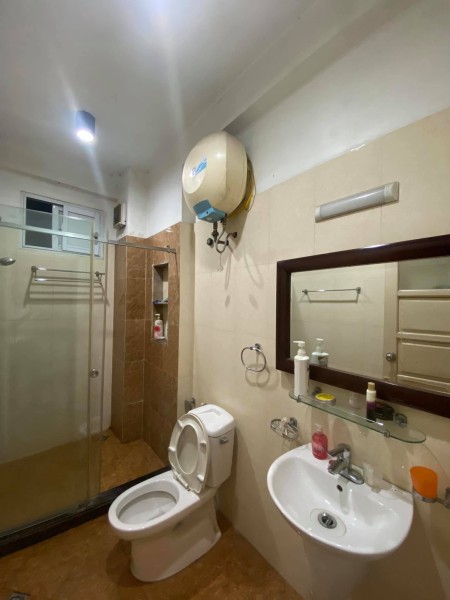 Bán nhà, xe Inova qua cổng, Cầu Diễn, diện tích sử dụng 39.8m2, 4 tầng, giá chỉ hơn 2 tỷ