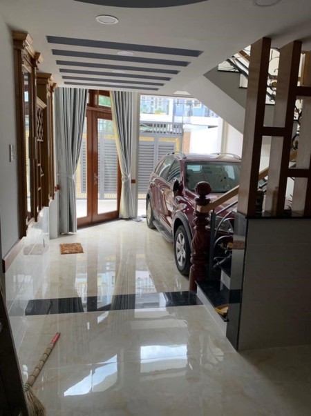 NHÀ Rất Đẹp, thoáng 2 Mặt Tiền - 4 lầu (5.76 x 11.7m) giá 6,8 TỶ.
