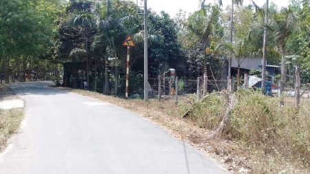 Cần bán đất mặt tiền nhựa 1/ Trương Thị Kiện Thái Mỹ 80x100 9600m2 có 1000 thổ