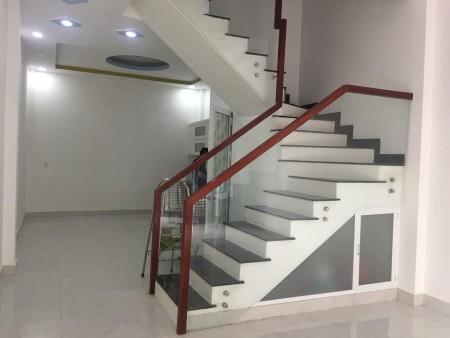 Bán nhà hẻm xe hơi Gò Dầu quận Tân Phú, diện tích sử dụng 42m2, đúc 4 tầng giá rẻ