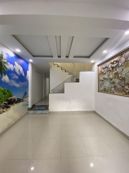 Bán nhà mới xây Quận Tân Bình 55m2 giá rẻ chỉ 5 tỷ hẻm xe hơi liên hệ xem nhà 0909194247