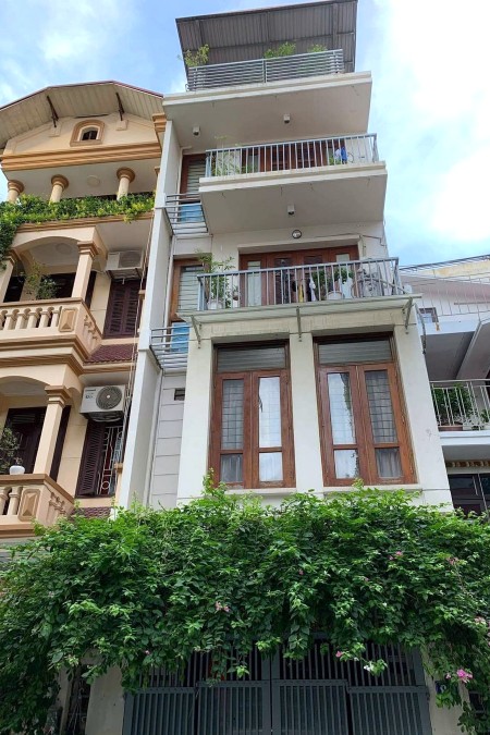 Nhà RẺ ngõ thông! Bán nhà Phạm Ngọc Thạch, NGÕ OTO, MT 5M, 4.7 Tỷ, 60m2