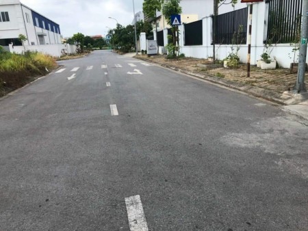 Gia đình đang cần tiền gấp nên thiện chí bán lại lô đất tại Xuân Thụy , Kiêu Kỵ, Gia Lâm.