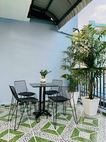 Bán nhà Nguyễn Văn Cừ Quận Long Biên, dtsd 40m2, 4 tầng nhà siêu đẹp ở sướng giá 3.6 tỷ