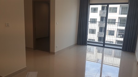 Bán gấp căn hộ 2PN- ban công Đông Nam, giá 1.8 tỷ tại Vinhomes Smart City
