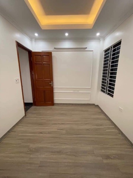 Bán Nhà Trần Cung-Cổ Nhuế 5 Tầng gần đường lớn Phạm Văn Đồng giá 3.1 tỷ