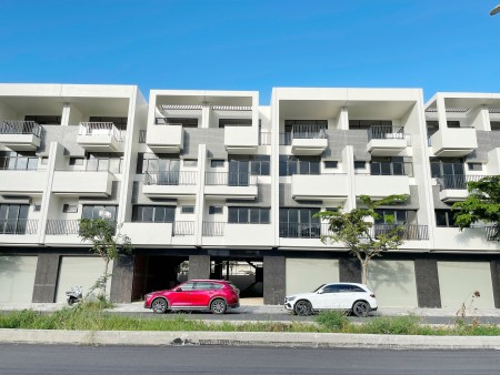 Chỉ còn 5 căn shophouse mặt tiền đường 43m tại VCN Phước Long 2.