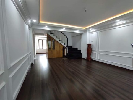 Bán nhà siêu hót Bồ Đề Quận Long Biên nhà đẹp như khách sạn diện tích 49m2, giá bán 5 tỷ