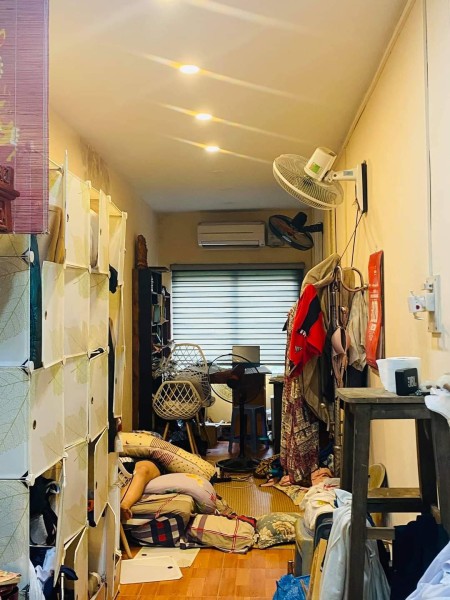Bán nhà mặt phố nhỉnh 3 tỷ kinh doanh sầm uất sổ đẹp chính chủ, pháp lý đầy đủ, vào ở ngay