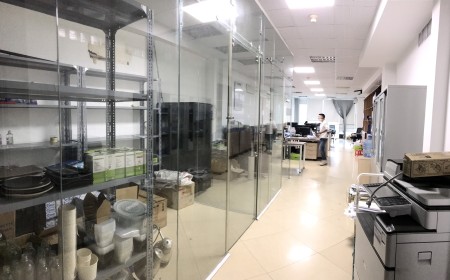 Cho Thuê Nguyên Tòa MT Trần Não (1 hầm, 1 trệt, 4 lầu, có thang máy), Tòa nhà mặt kính vuông vứt