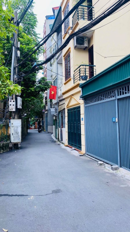 Nhà Bán Nguyễn Văn Cừ, Hoàng Như Tiếp, 45m2, 3 tầng, ngõ thông, 3 tỷ
