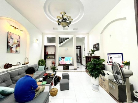 Bán nhà giảm giá cực sốc Hoàng Liệt diện tích sử dụng, giá bán chỉ 3.2 tỷ, miễn trung gian