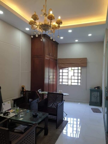 Chính chủ bán nhà hẻm xe hơi 3 tầng Lũy Bán Bích Quận Tân Phú, dtsd 56m2, giá chỉ 4 tỷ 2