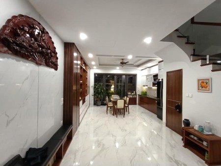 Bán nhà nguyên căn 2 mặt tiền. Tô Hiệu. Quang Trung Quận Hà Đông sổ sẵn chính chủ