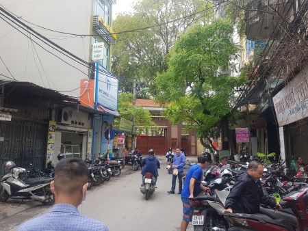 Bán nhà phố Khương Trung kinh doanh cưc đỉnh giá bán 7.8 tỷ, ô tô vào tận nhà, khu dân trí cao