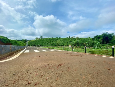 Cần bán lô góc 2 mặt tiền view hồ giá F0 tiện đầu tư, giá bán 900 triệu, liên hệ 0965529082