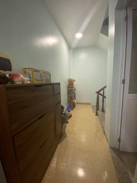 Bán gấp nhà Phú Đô gần sát đường lớn dân trí cao, khu an sinh tốt, diện tích 35m2, giá 3.1 tỷ