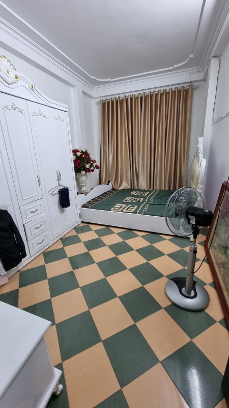 Bán nhà Âu Cơ khu phân lô 2 mặt ngõ ô tô đỗ cửa giá bán 4 tỷ khu dân trí cao, hàng xóm văn minh