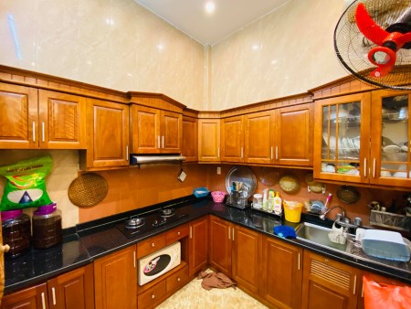 Bán nhà Trường Chinh tiện nghi cực đẹp giao thông thuận tiện 50m2 4 tầng giá 3.9 tỷ