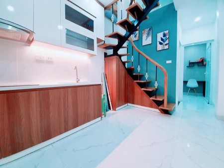 Bán siêu phẩm nhà Khương Hạ, ô tô đỗ cửa,phố tránh 8m,nở hậu ngõ thông giá chỉ 1.98 tỷ