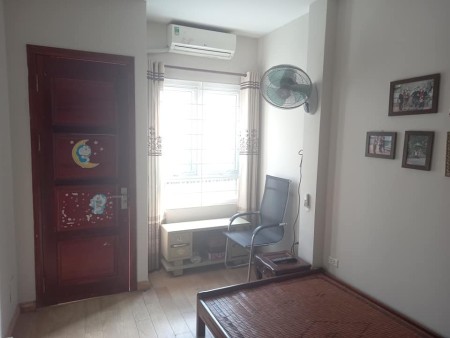 Bán nhà mặt phố trung tâm Đống Đa 2 mặt thoáng vĩnh viễn đường to tiện kinh doanh