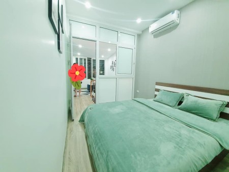 Bán nhà Khương Hạ, Quận Thanh Xuân dtsd 35m2, đúc kiên cố 2 tầng, ô tô đỗ cổng chỉ 1.x tỷ