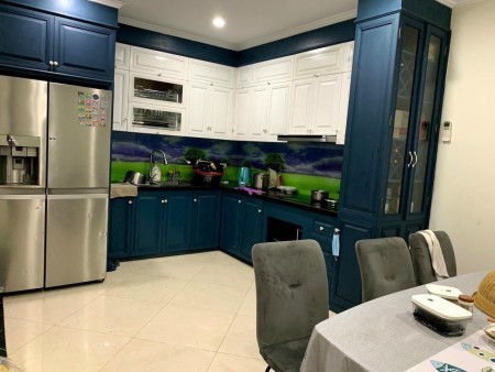 Nhà đẹp Lạc Long Quân dòng tiền 150tr/tháng, 108m2 x 7 tầng, MT 6m, mặt ngõ oto tránh