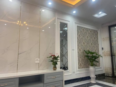 Cầu Giấy Nguyễn Khang dtsd 43m2 nhà đẹp ngõ rộng sh quay đầu 3 bước ra ô tô tránh