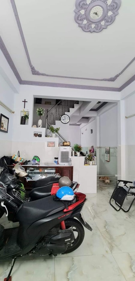 Bán nhà nguyên căn 4 tầng khu phân lô Vip đường rộng 6m, giá bán chỉ 7.9 tỷ, giao nhà ngay