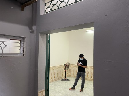 Bán nhà Kim Ngưu, 23m2, đúc 4 tầng, ở ngay, giá bán 1.9 tỷ lh 0333846866