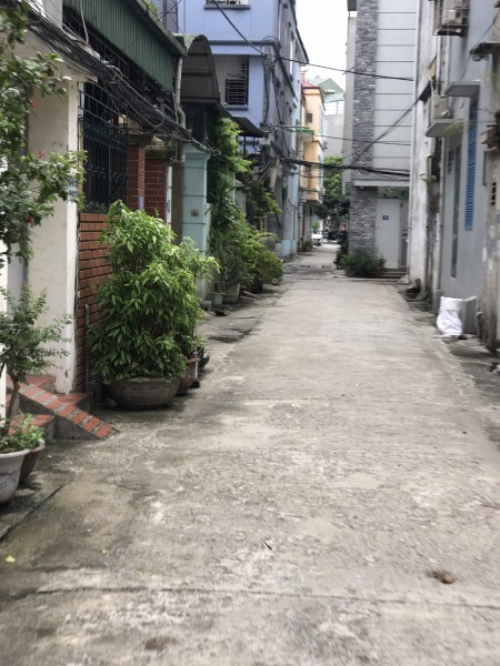 Chủ cần bán ngay 200 m2 đất Kim Âu - Đặng Xá giá bán 38 triệu/m2, có ra lộc cho khách hàng thiện chí