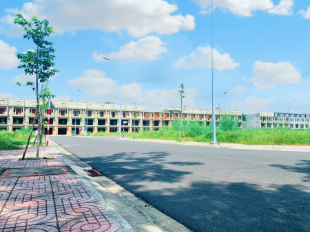 Đất nền chợ Trừ Văn Thố ngay mặt tiền DT750 Đương Nội Bộ 13m Giá 519 triệu, lh 0966448760